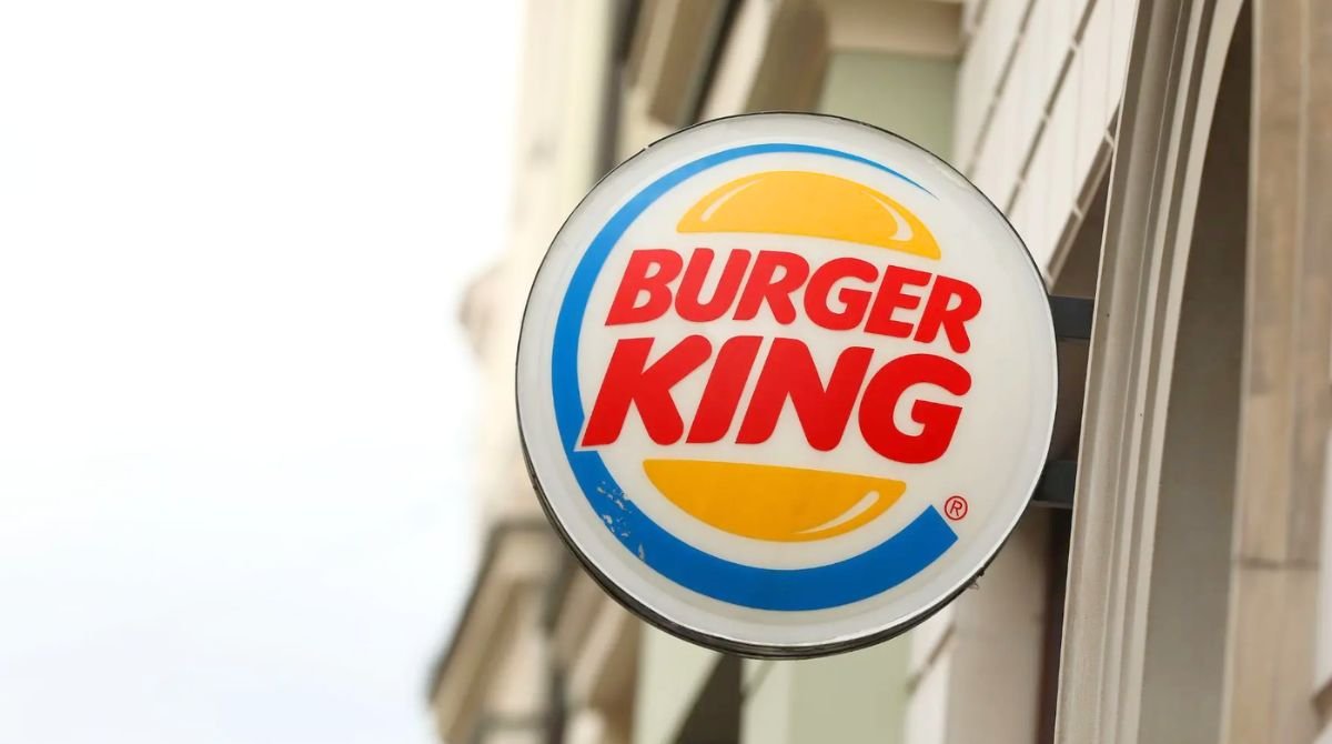 Burger King teste une IA dans loreille des équipes et elle peut retirer des produits du menu signaler les ruptures et mesurer la courtoisie