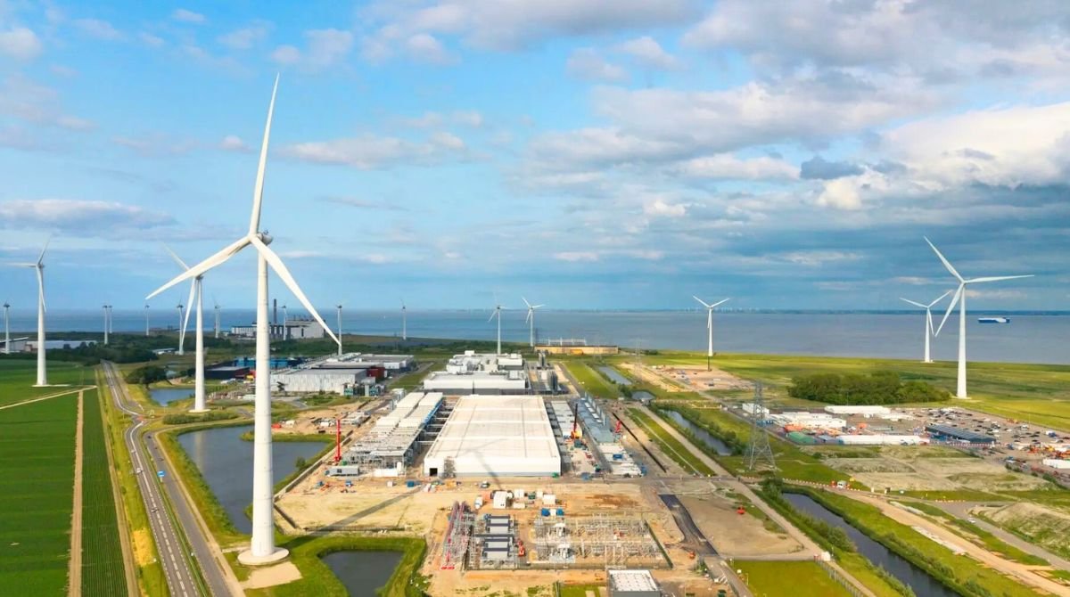 Google signe un accord énergie massif : 1,9 GW ajoutés au réseau et une batterie 100 heures annoncée comme un monstre pour tenir quand le vent tombe