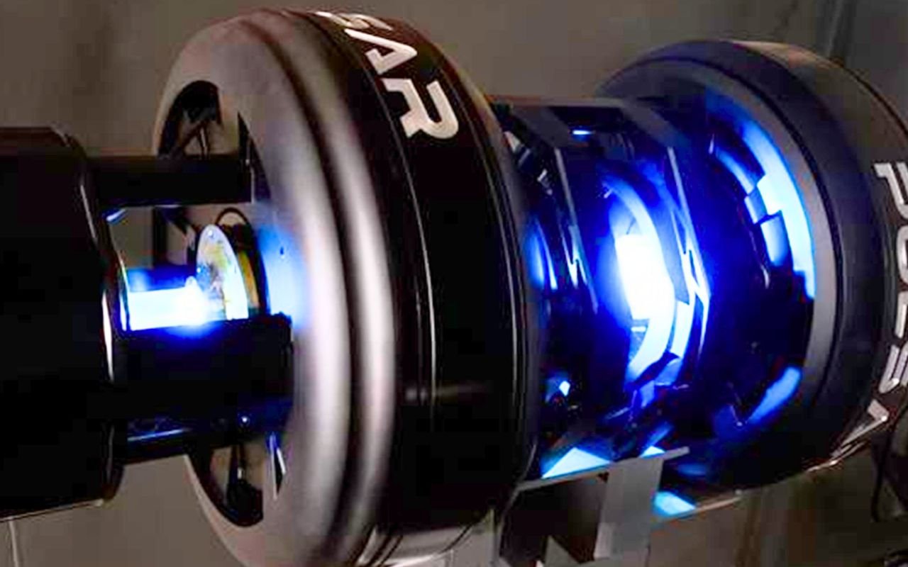 Ce moteur à fusion britannique pourrait dépasser SpaceX le Sunbird vient d allumer son premier plasma au krypton promettant Mars en quelques semaines