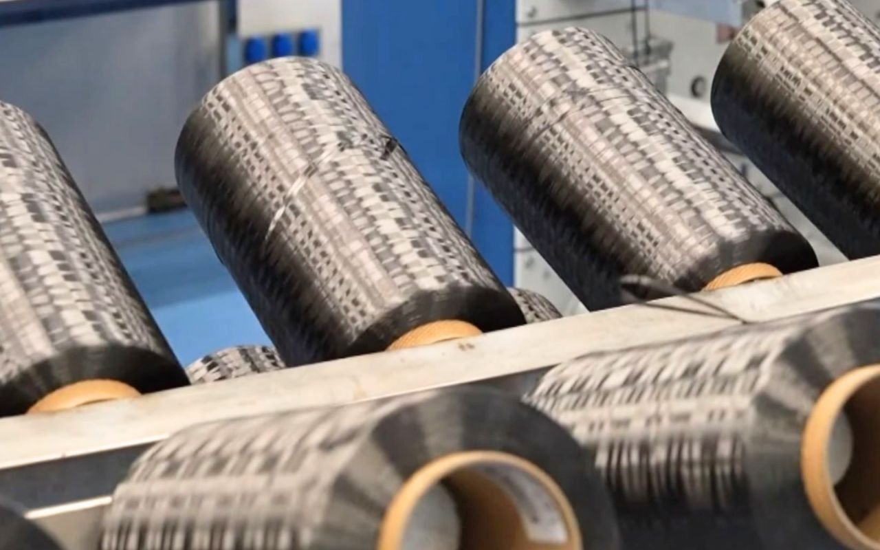 Ce que la Chine vient de produire en série pourrait changer l’aérospatial : la fibre de carbone T1200 passe à l’échelle