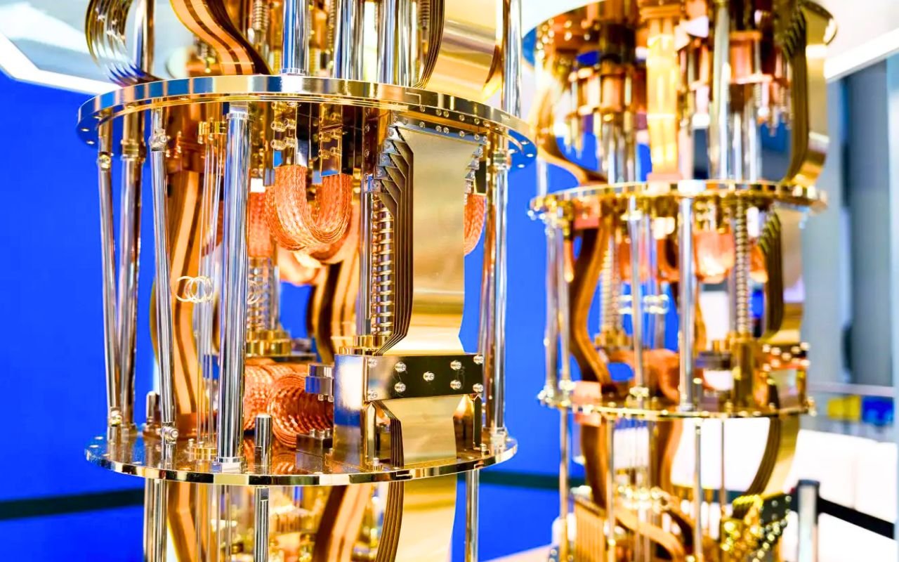 Les ordinateurs quantiques savent déjà calculer, mais ils se trompent trop : la course pour corriger leurs erreurs s’accélère