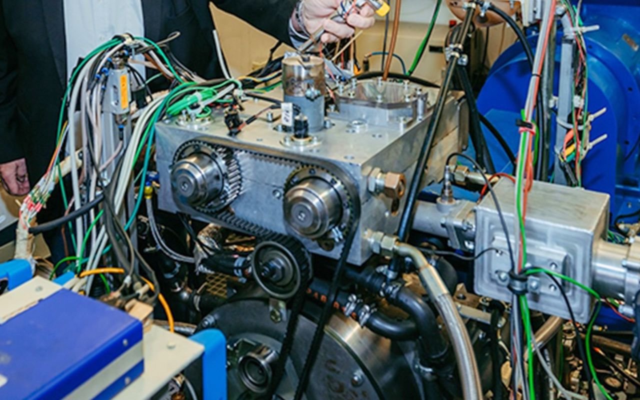 Ce géant américain annonce un moteur à hydrogène dépassant 60% de rendement pour le transport lourd : le double du diesel classique avec seulement de la vapeur d'eau à l'échappement