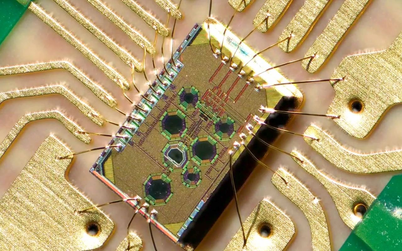 Des chercheurs japonais viennent de créer un Wi-Fi qui survive à l'intérieur d'un réacteur nucléaire et ça va changer le démantèlement de Fukushima Daiichi