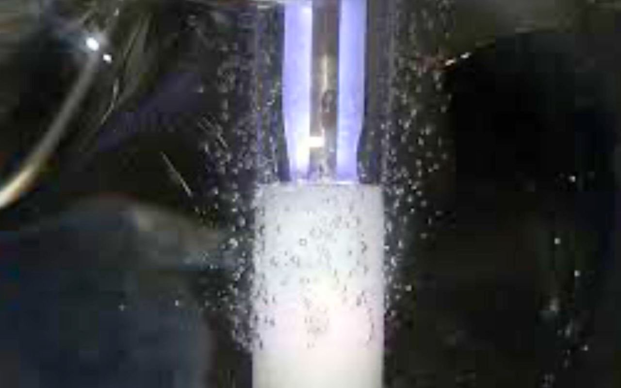 Des scientifiques américains créent du méthanol à partir de méthane avec leur « foudre en bouteille »