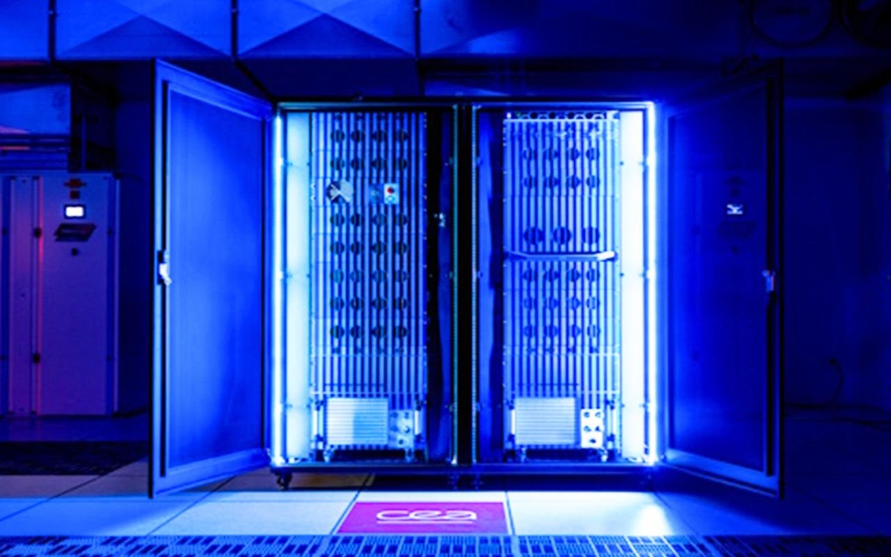 La France inaugure le premier ordinateur quantique photonique d'Europe relié à un supercalculateur renforçant sa souveraineté technologique face aux Etats-Unis