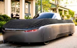 Cette voiture électrique volante saute déjà au-dessus d’un Tesla Cybertruck et promet ses premières livraisons fin 2026