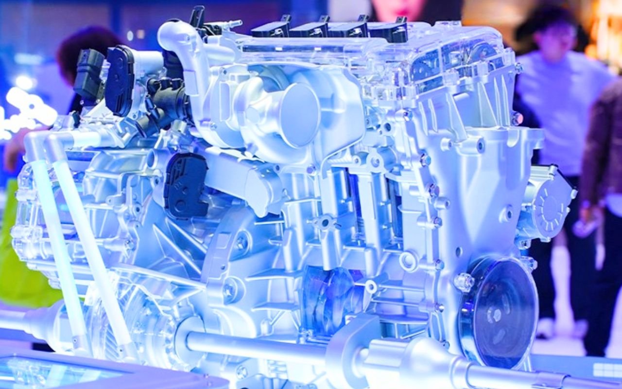 Geely pulvérise un record Guinness avec une berline hybride capable de tomber à 2,22 l/100 km