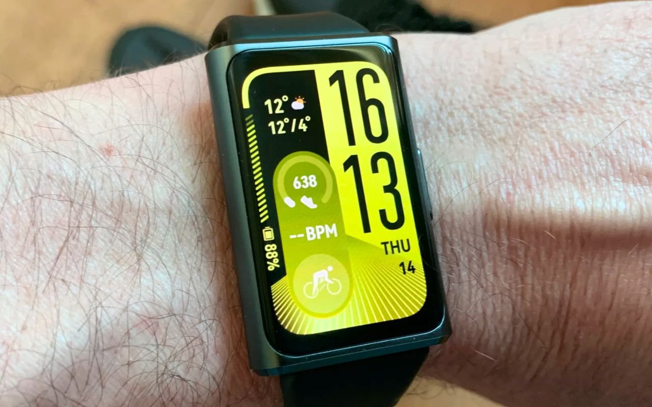 Huawei attaque le marché des montres connectées abordables avec un modèle qui coche presque toutes les cases