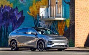 L’Europe voulait freiner les voitures électriques chinoises, mais ses tarifs pourraient accélérer leur production locale