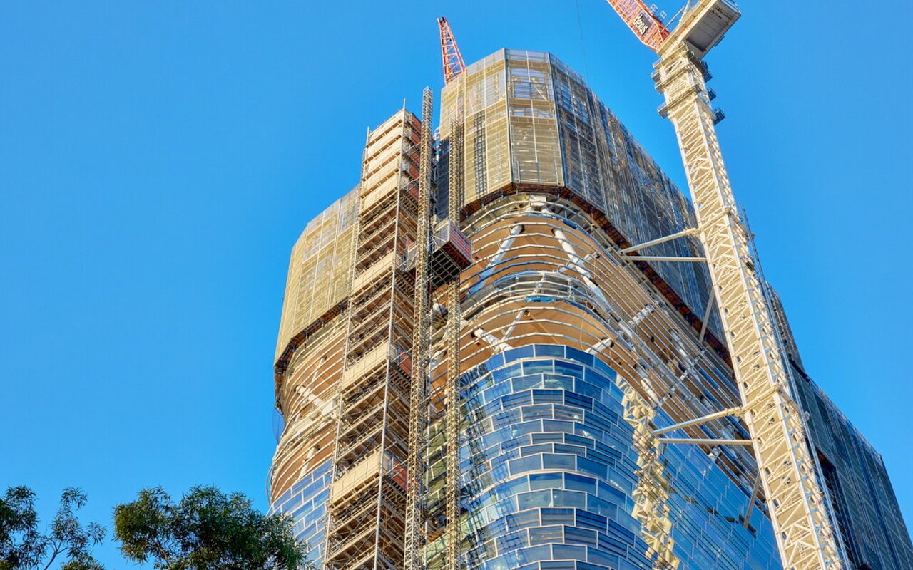 À 180 mètres, Atlassian Central s’impose à Sydney comme la tour hybride bois-acier-béton la plus haute jamais construite