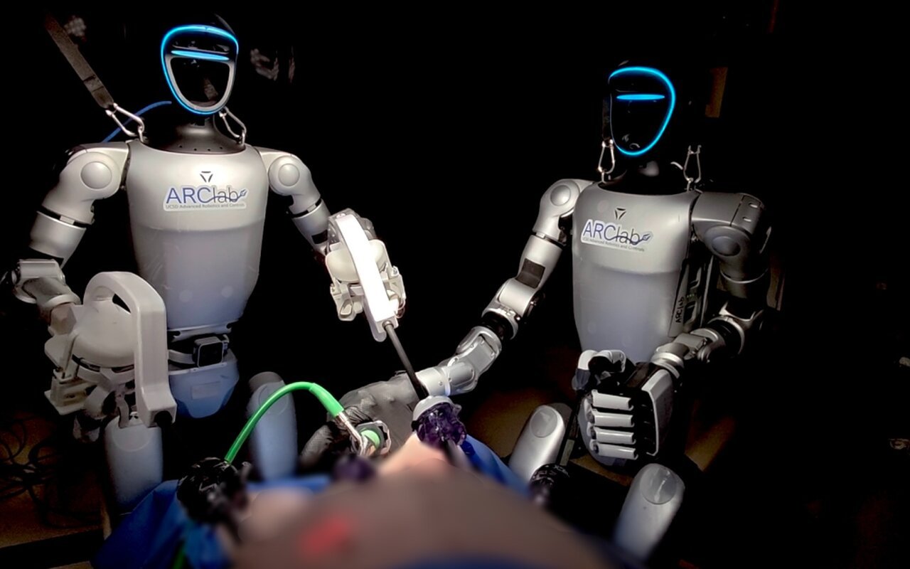 À l’UC San Diego, des robots humanoïdes téléopérés réussissent une première chirurgie, mais en préclinique sur de grands mammifères
