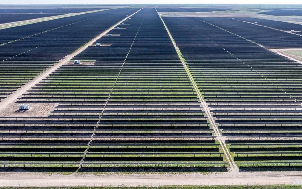 Le charbon et l’éolien pensaient dominer, mais le solaire les dépasse tous les deux aux États-Unis en mai 2026 : l’EIA documente ce basculement historique