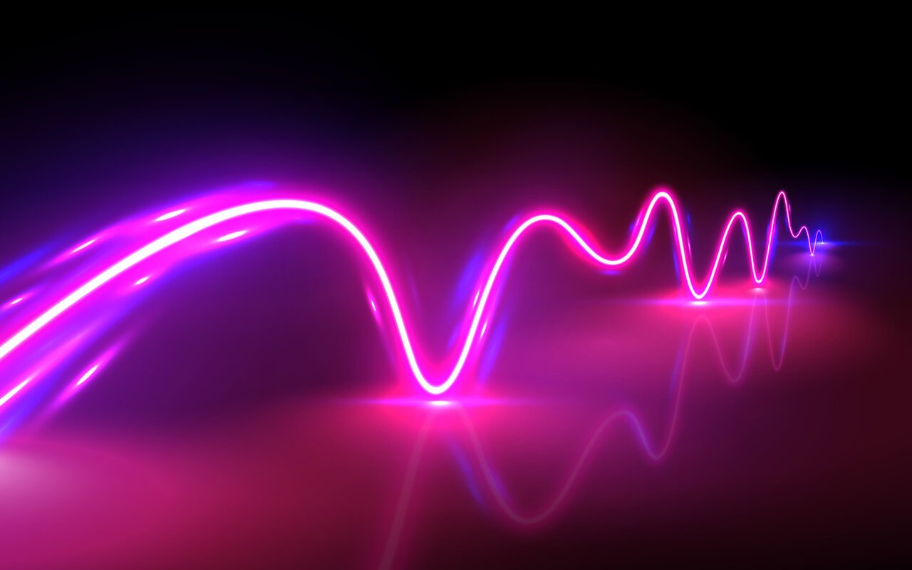 61 % d’efficacité sur des guides d’onde céramiques imprimés en 3D, mais le laser de Livermore plafonne encore à quelques centaines de milliwatts