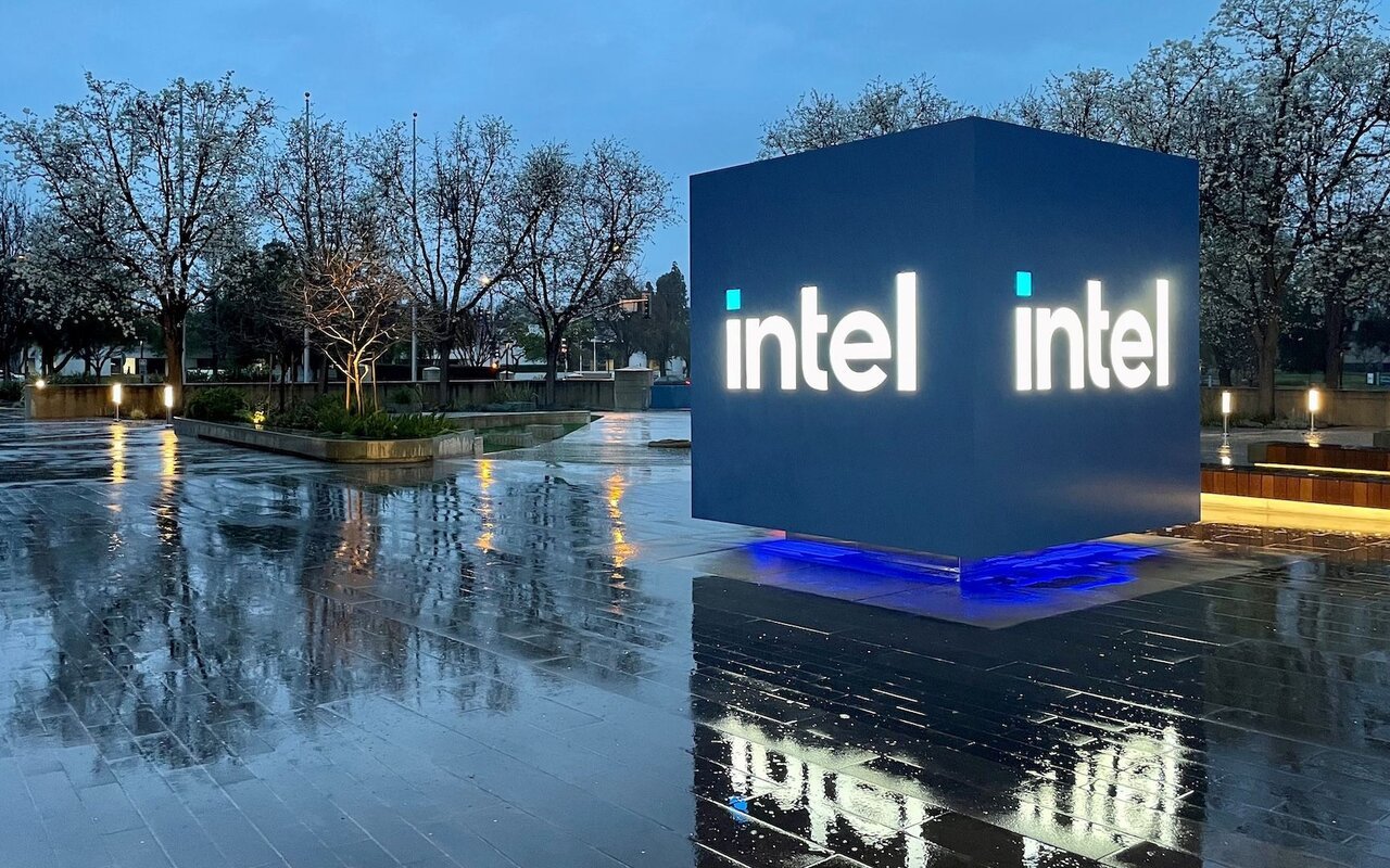 19,7 milliards de dollars, 210,5 millions d’actions vendues : Intel mise tout sur le procédé 14A à 1,4 nm pour rester dans la course