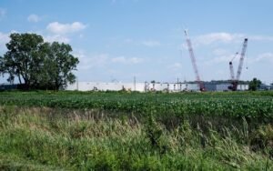 Pour ralentir un data center de 1,25 milliard de dollars, Ypsilanti Township n’a pas visé le bâtiment mais le poste électrique qui doit l’alimenter