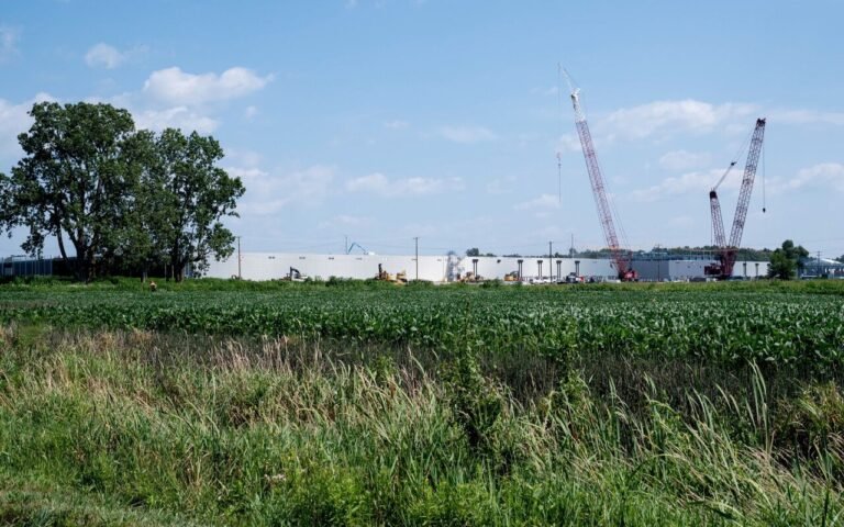 Pour ralentir un data center de 1,25 milliard de dollars, Ypsilanti Township n’a pas visé le bâtiment mais le poste électrique qui doit l’alimenter