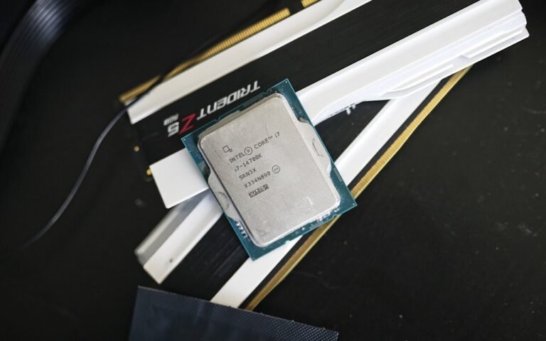 Intel garde Raptor Lake et le socket LGA 1700 au catalogue : la flambée de la DDR5 ramène les acheteurs vers la DDR4