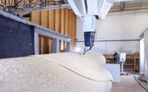 Pales d’éoliennes en bois plutôt qu’en plastique : Voodin Blade Technology mise 100 millions d’euros sur sa première usine mondiale en Navarre