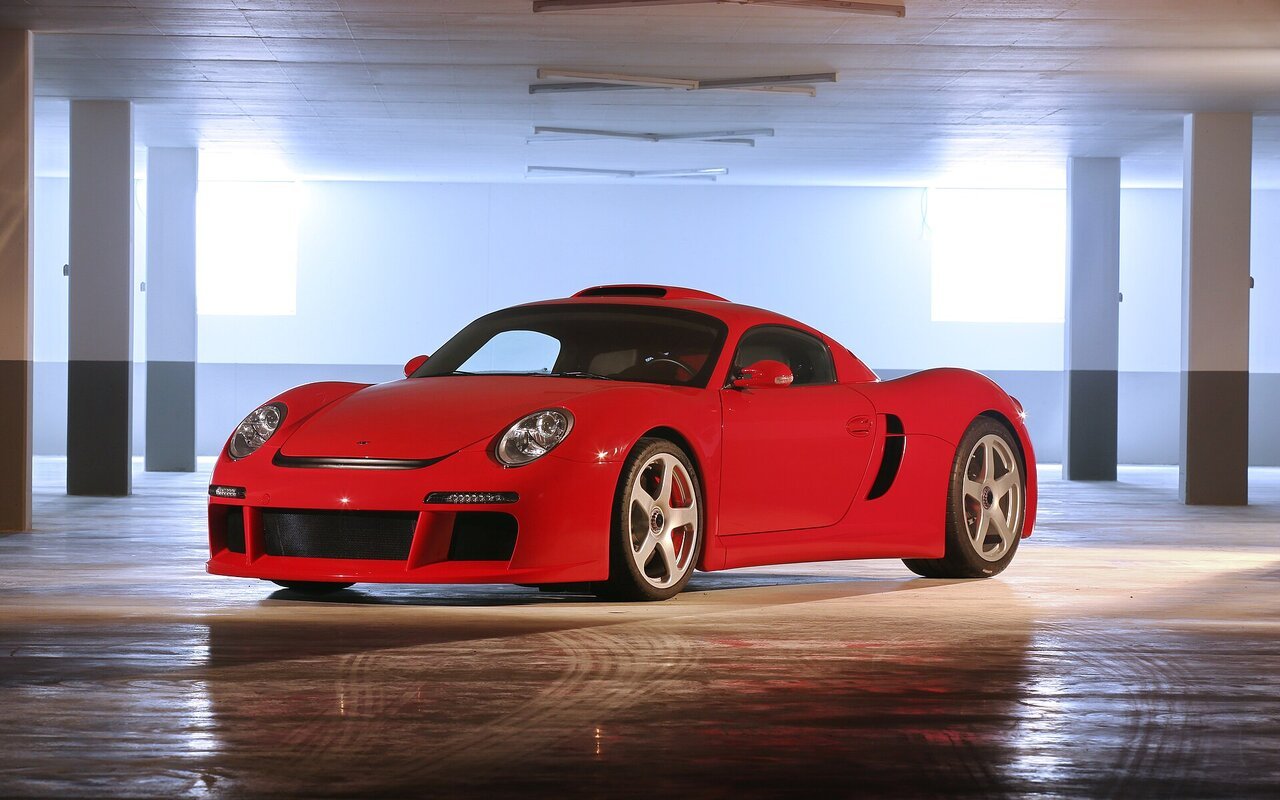 RUF CTR3 photographié de profil, véhicule sportif haute performance