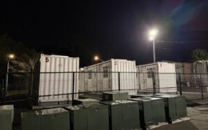 20 000 cycles et 30 ans annoncés pour 4 MWh de sodium-ion : HiTHIUM ne produira pas à pleine échelle avant 2027 et n’a annoncé aucun client