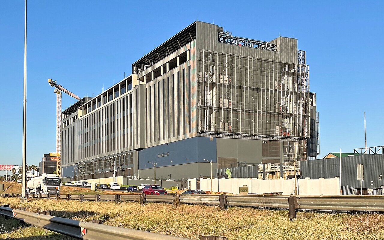 Teraco Data Centre à Isando, Johannesburg, Afrique du Sud - bâtiment d'infrastructure