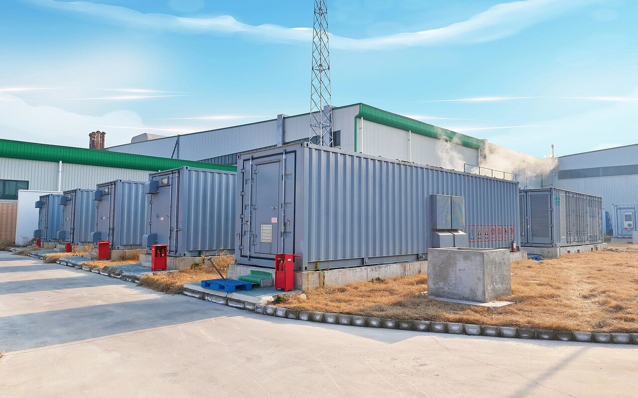 Système commercial de stockage d'énergie par batterie pour gestion de l'énergie