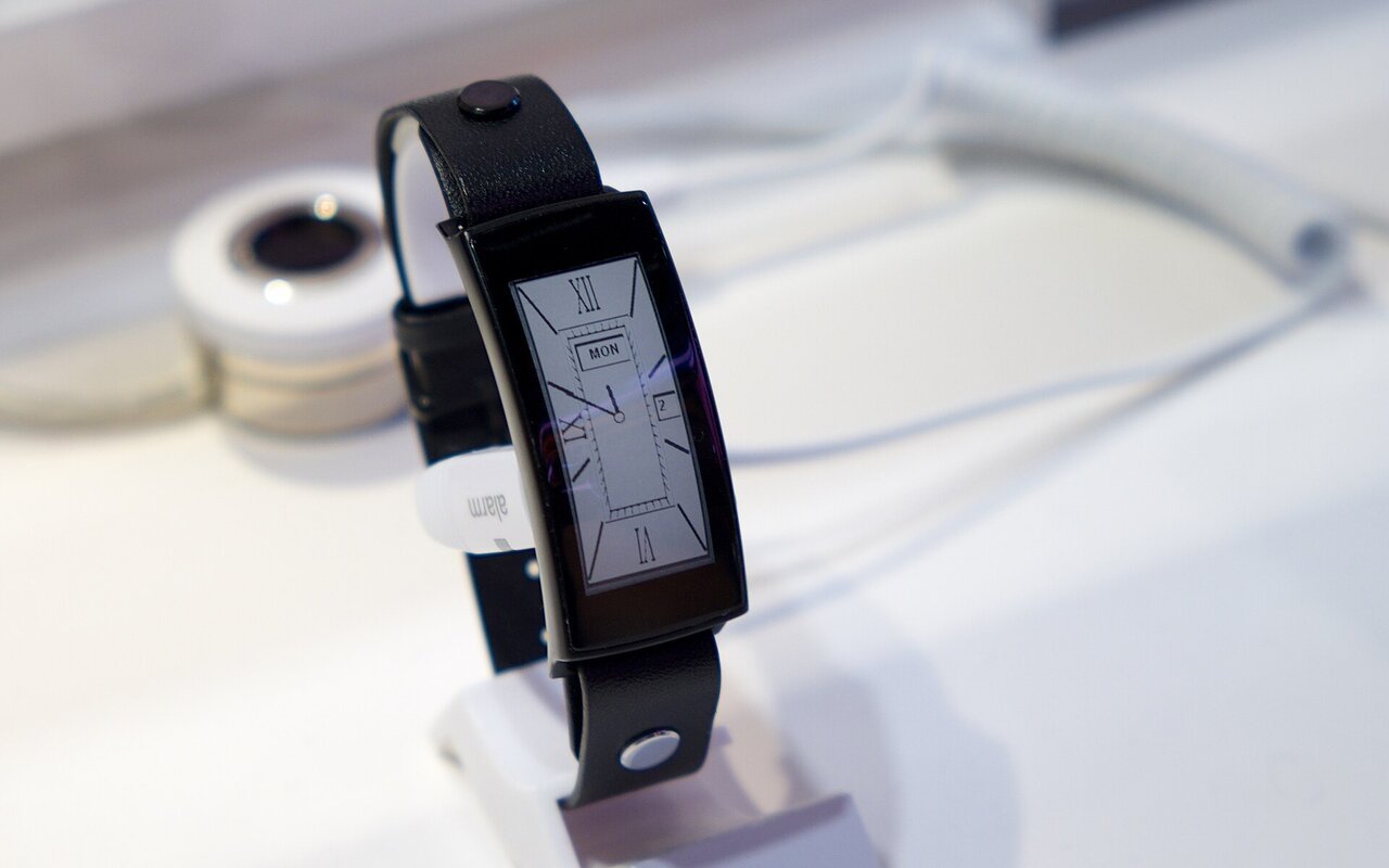 Montre connectée Lenovo exposée lors du Mobile World Congress 2015