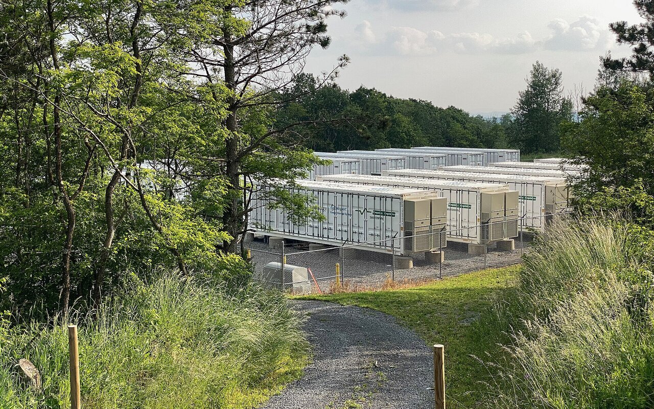 Système de stockage d'énergie Invenergy Beech Ridge dans une ferme éolienne