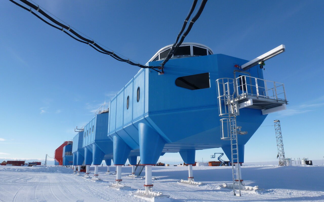Station Halley VI de recherche en Antarctique