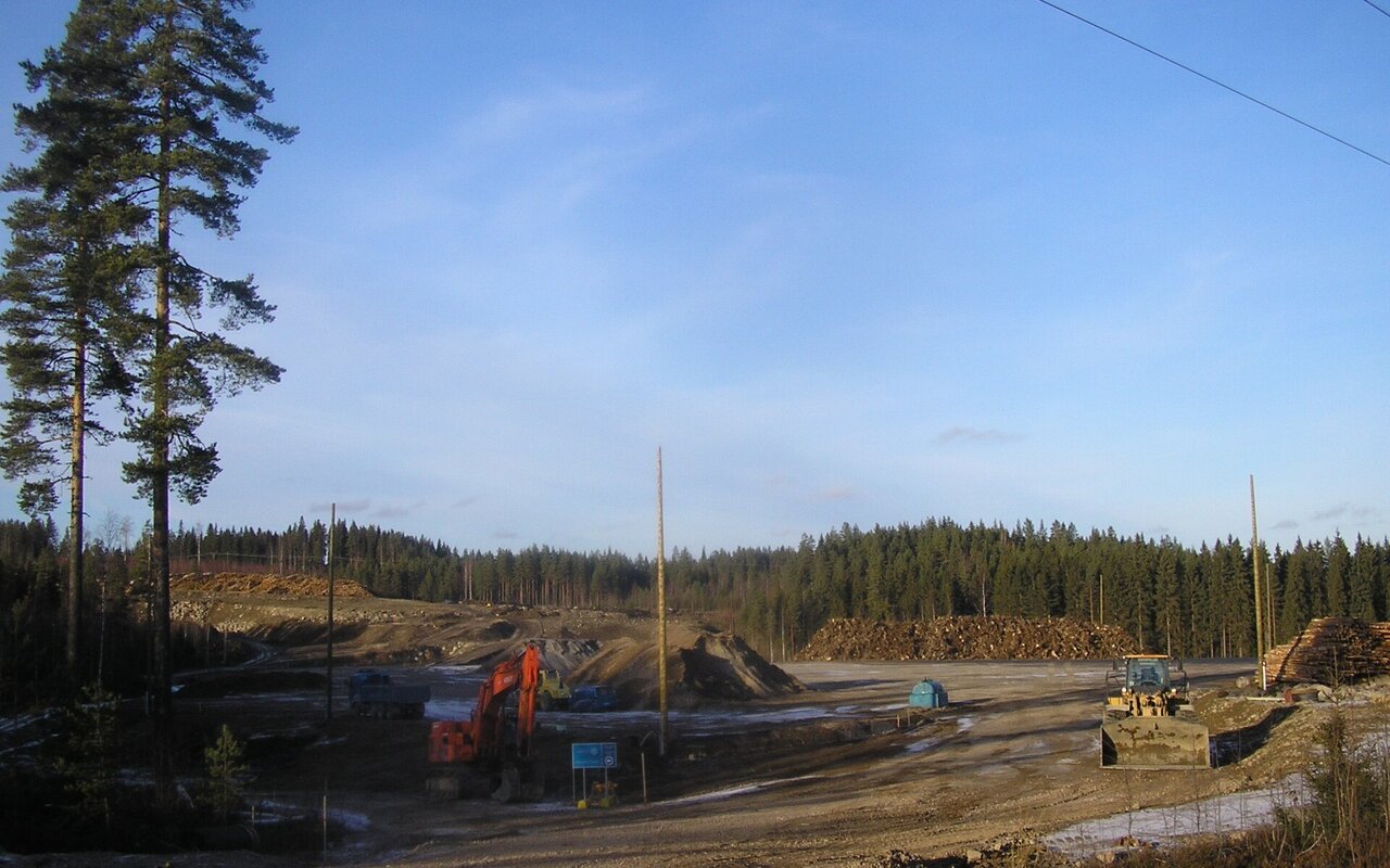 Site de stockage d'énergie Jyväskylän Energia en Finlande avec installations de batteries