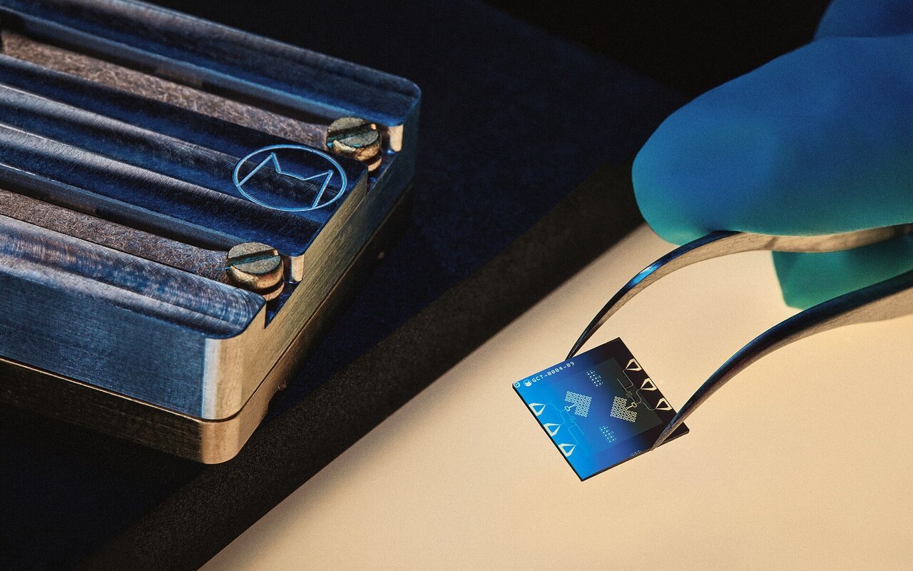 Puce quantique à qubits de chat utilisant des circuits supraconducteurs