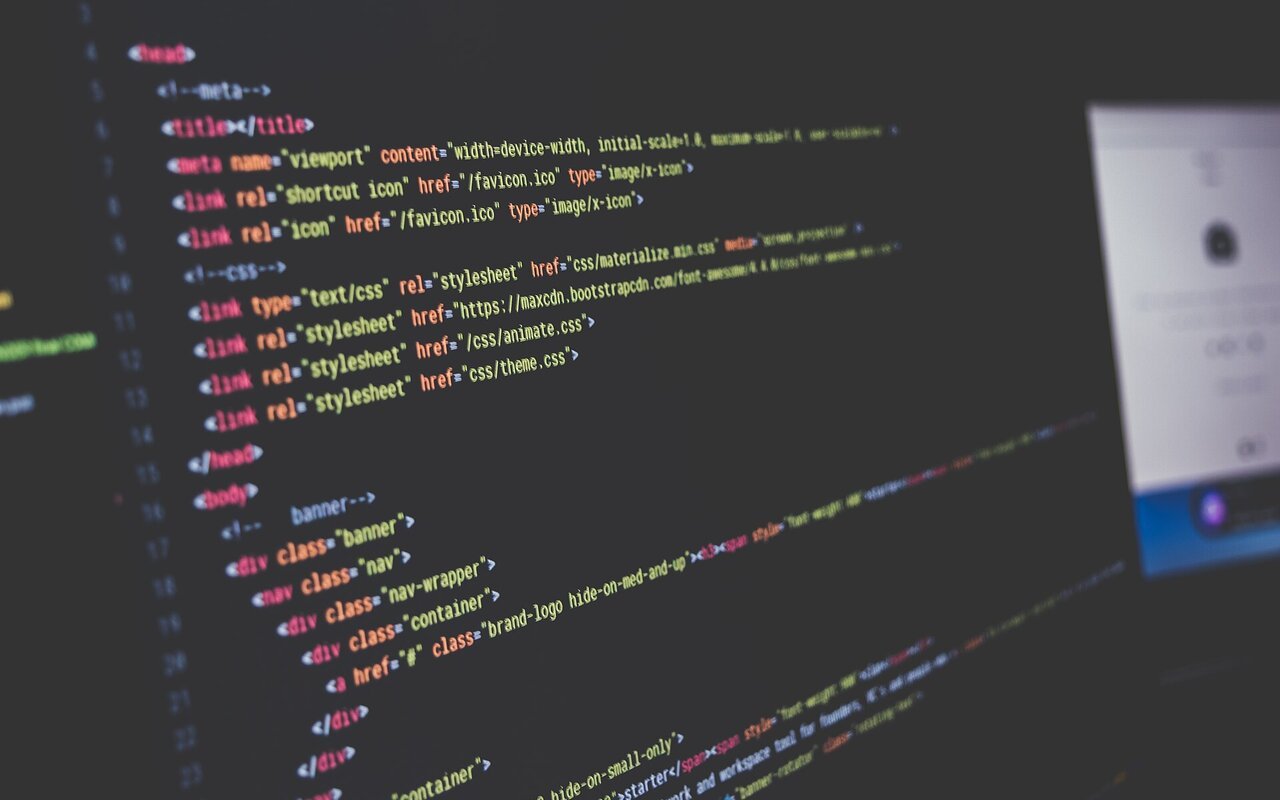 Code CSS affiché sur un écran d'ordinateur avec syntaxe de programmation web visible