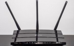 Quatre concurrents ont obtenu la dérogation de la FCC, mais pas TP-Link : ses mises à jour américaines garanties jusqu’au 1er mars 2027
