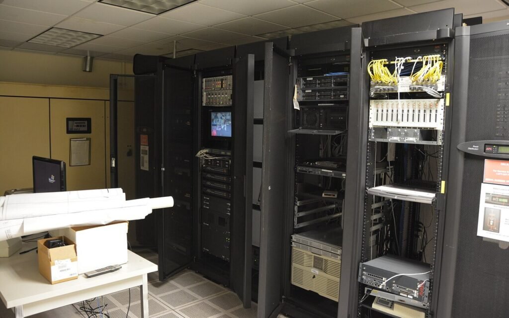 2 milliards de livres et 23 040 GPU, mais pas de courant avant les années 2030 : le data center de Loughton perd son seul client annoncé