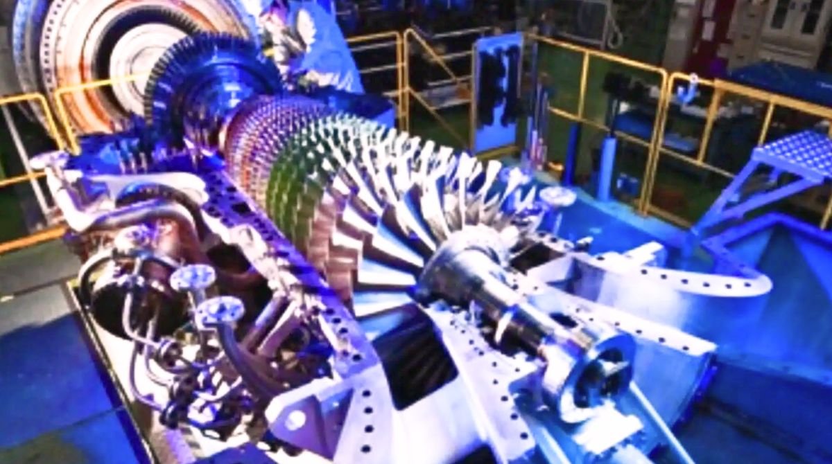 Le Japon dévoile le premier moteur à essence au monde alimenté par un mélange à 30 % d'hydrogène