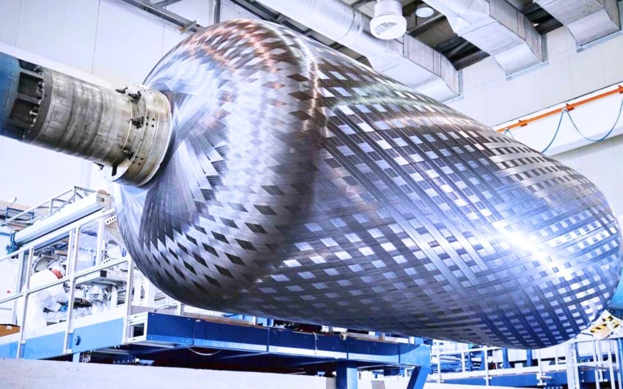 Ce matériau auto-réparant testé 1 000 fois pourrait bouleverser la durée de vie des avions et des turbines